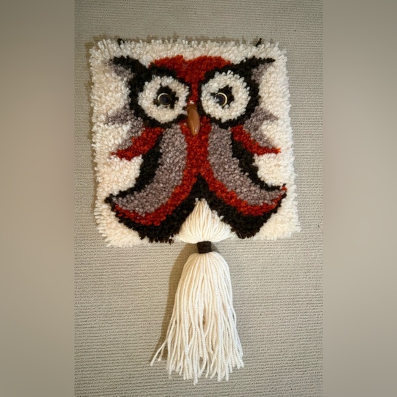 Vintage latch hook owl wall hanging! - Picture 1 of 2
